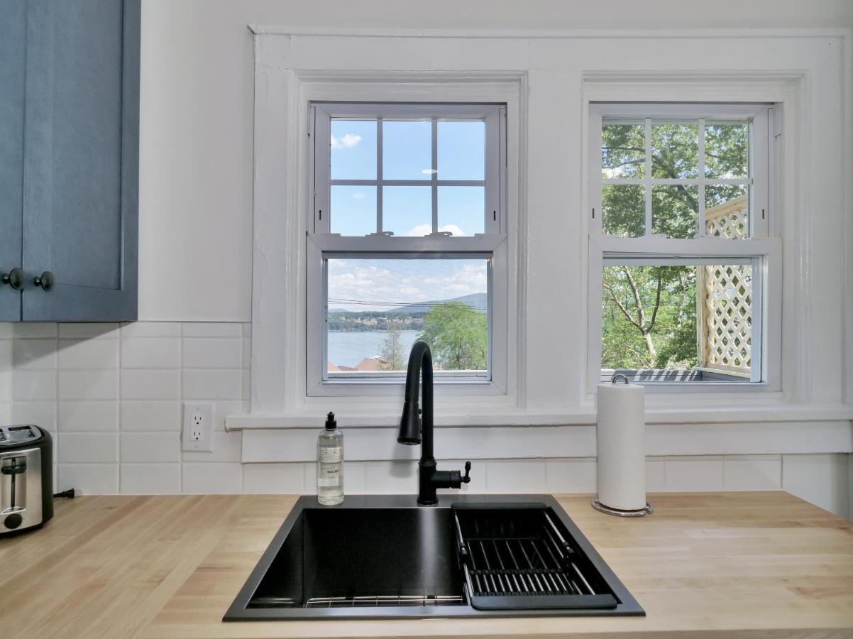 Deck View Of Hudson River & Mt Beacon / Boho Suite ニューバーグ エクステリア 写真